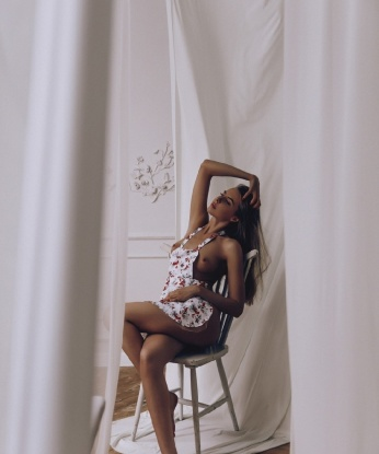 Утонченная и чувственная леди приглашает в гости поцеловать звезды. Мои нежные руки и чарующий голос доведут тебя до нирваны. Только для ценителей красоты и роскоши. 2362, 25 лет